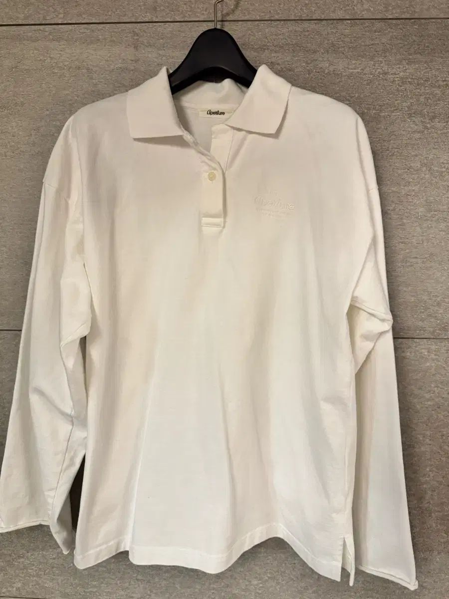 Aperture DEAR. アイボリー ネック 長袖 Tシャツ