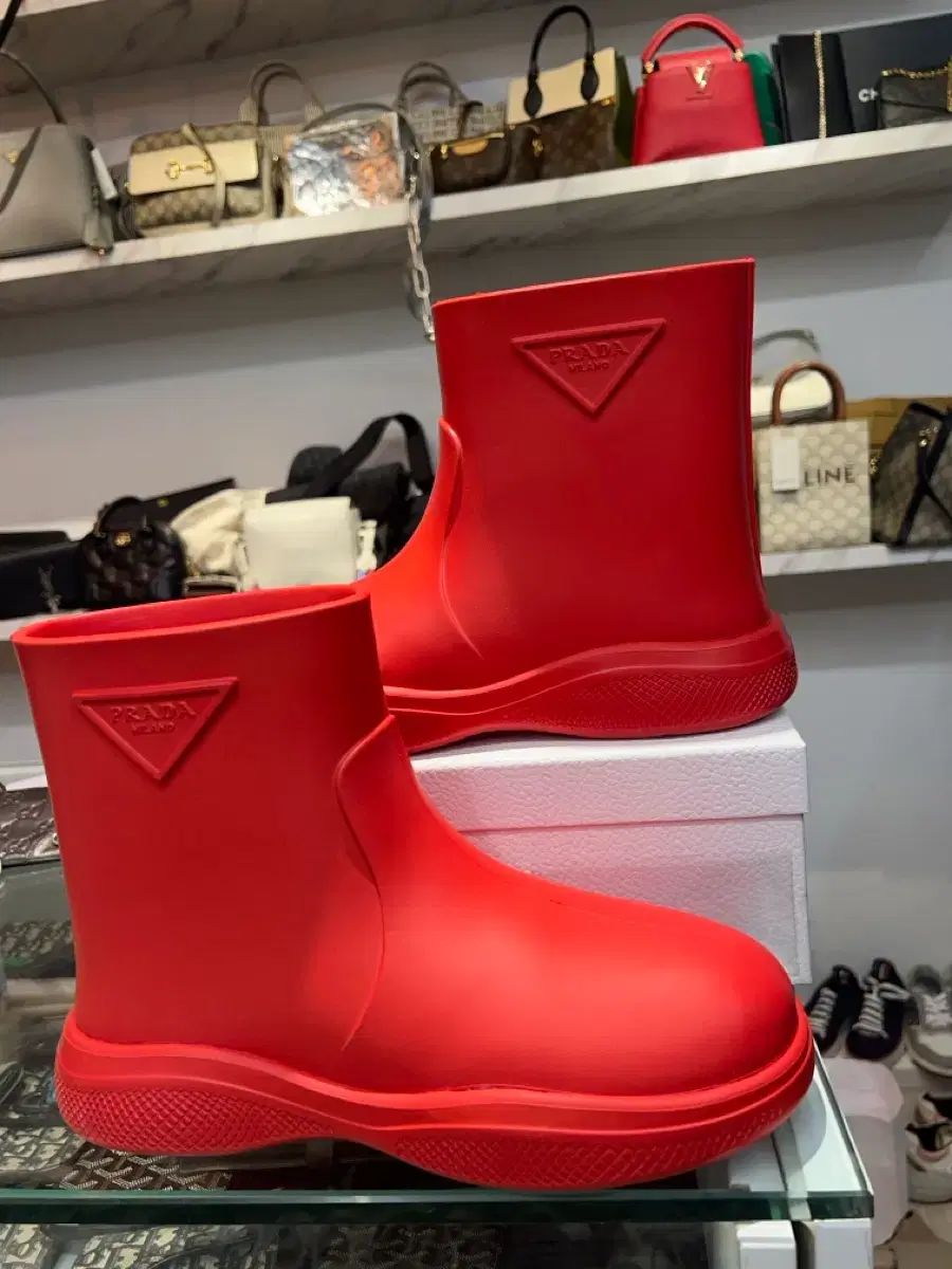 新品) 40 PRADA プラダ メンズ フォーム ラバー レインブーツ レッド