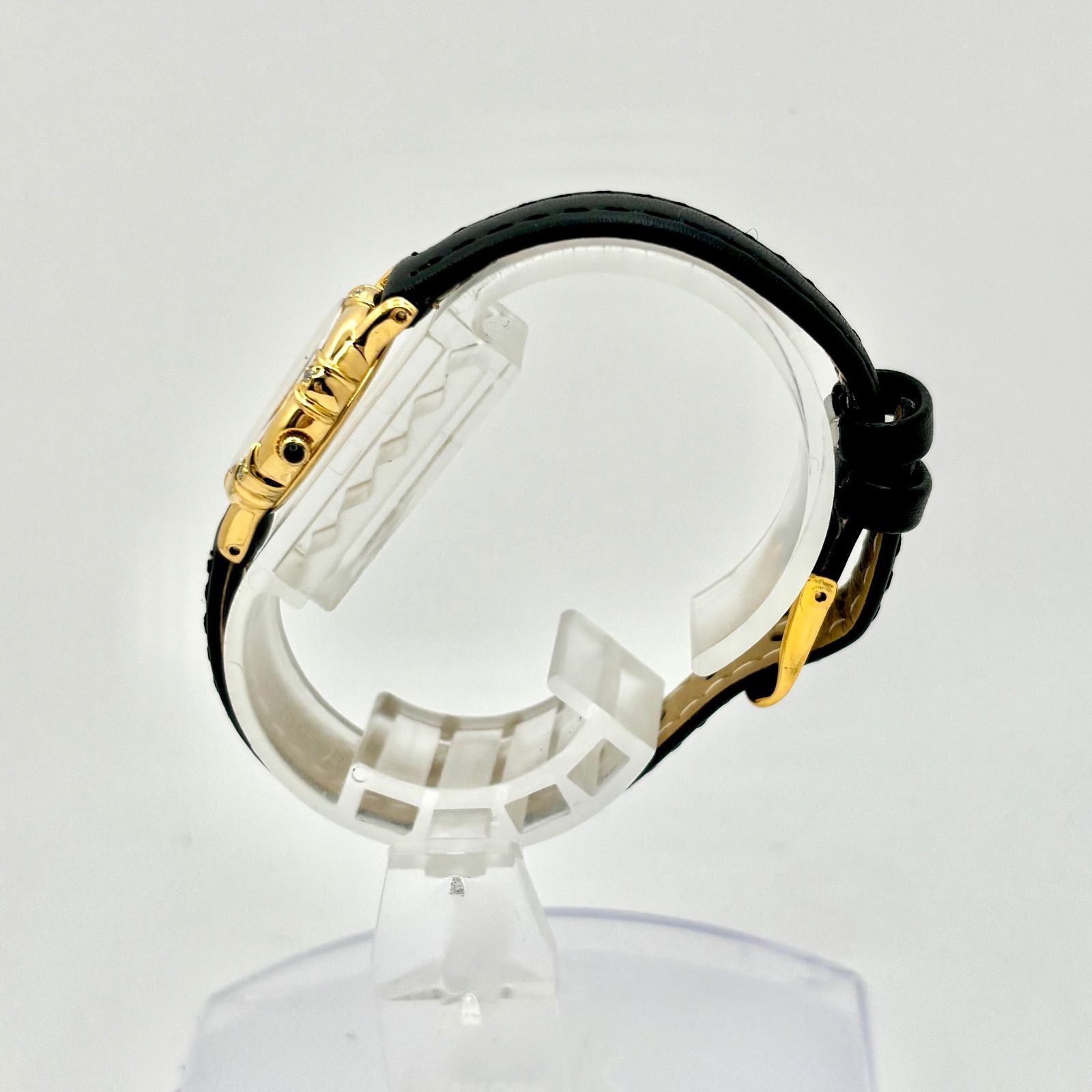 美品/新品電池】NINA RICCI ニナリッチ 7Pダイヤ シェル レディース