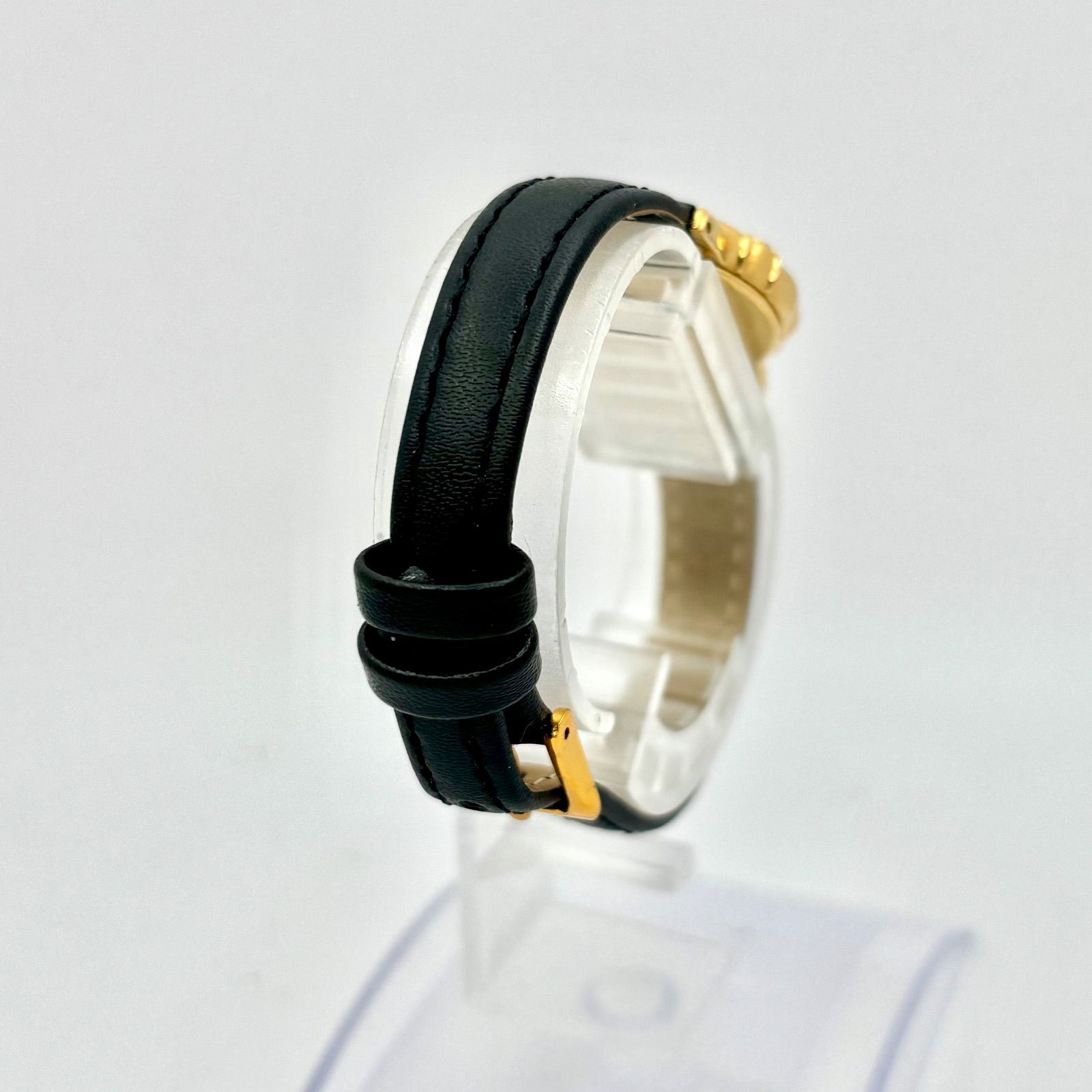 美品/新品電池】NINA RICCI ニナリッチ 7Pダイヤ シェル レディース