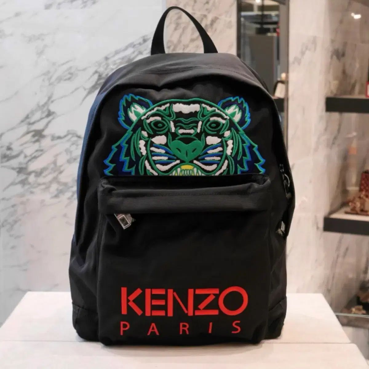 ユニセックス KENZO ケンゾー タイガー 刺繍 バックパック - メルカリ