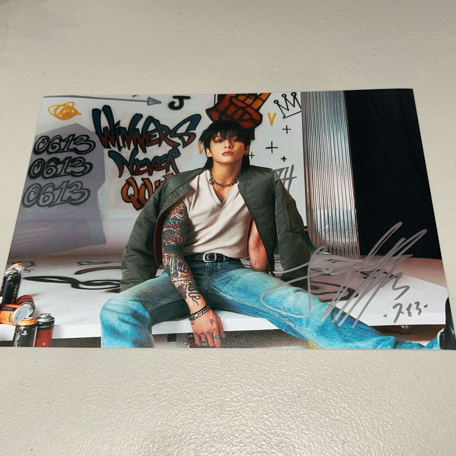 ジョングク BTS 直筆サイン GOLDEN スチール写真