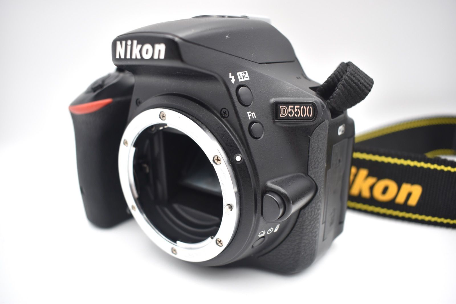 ボディのみ！✨ショット数3964回で美品✨Nikon D5500　873 Nikon D7500 ボディ ショット数1475回 Nikon D7500 ボディ ショット数