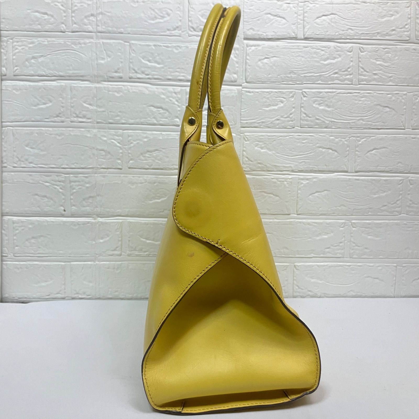 美品】TOD'S トッズ ケープバッグ トートバッグ 肩掛けバッグ 美品】TOD'S トッズ ケープバッグ トートバッグ 肩掛けバッグ