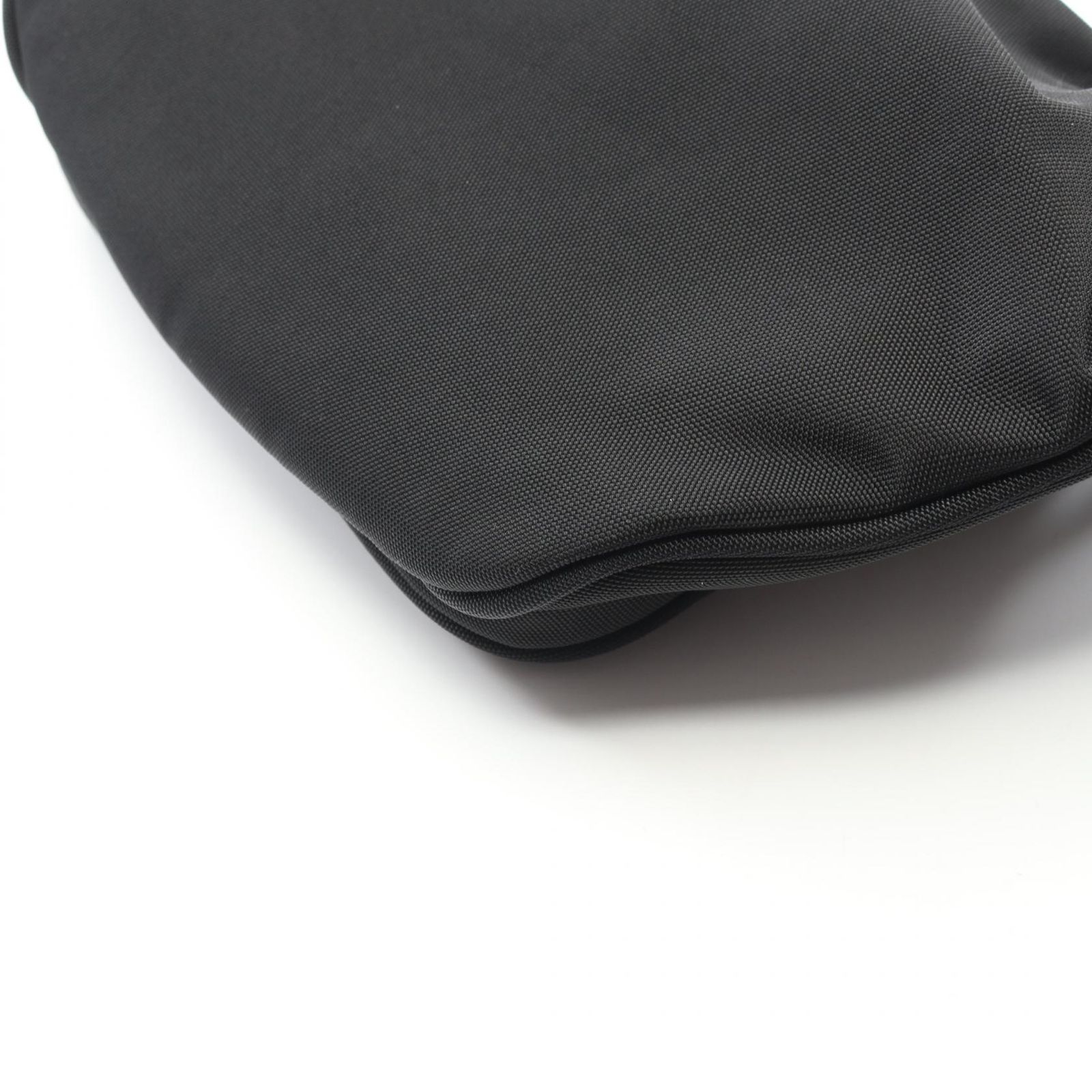  バレンシアガ ウエストバッグ ボディバッグ エクスプローラー ベルトバッグ ブラック ホワイト ナイロン ボディバッグ ウエストポーチ バッグ