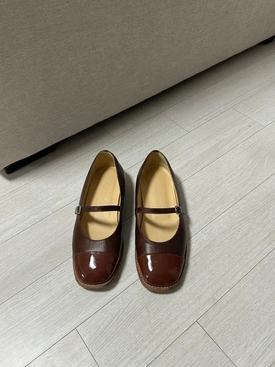 BOW メリージェーン 220