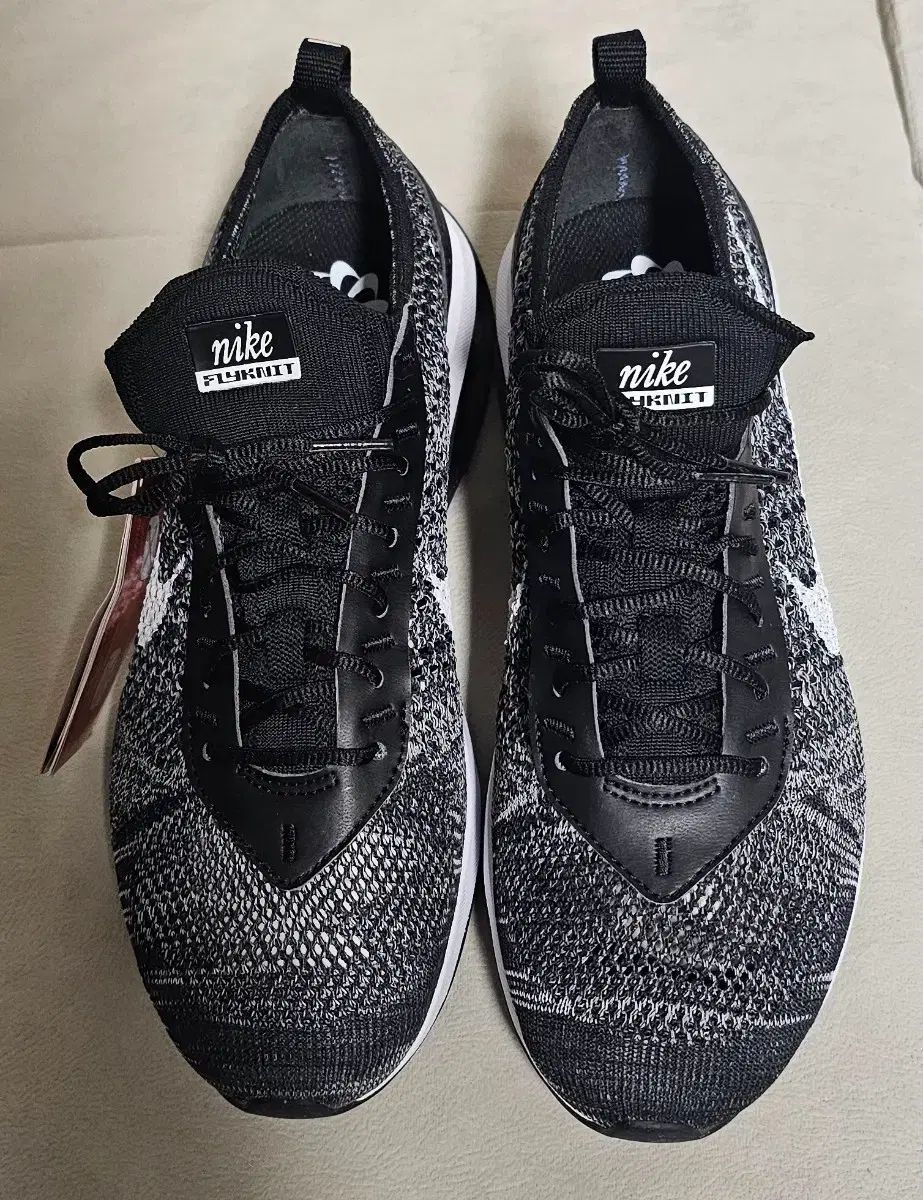 ナイキ エアマックス フライニット レーサー 25.5 cm サイズ