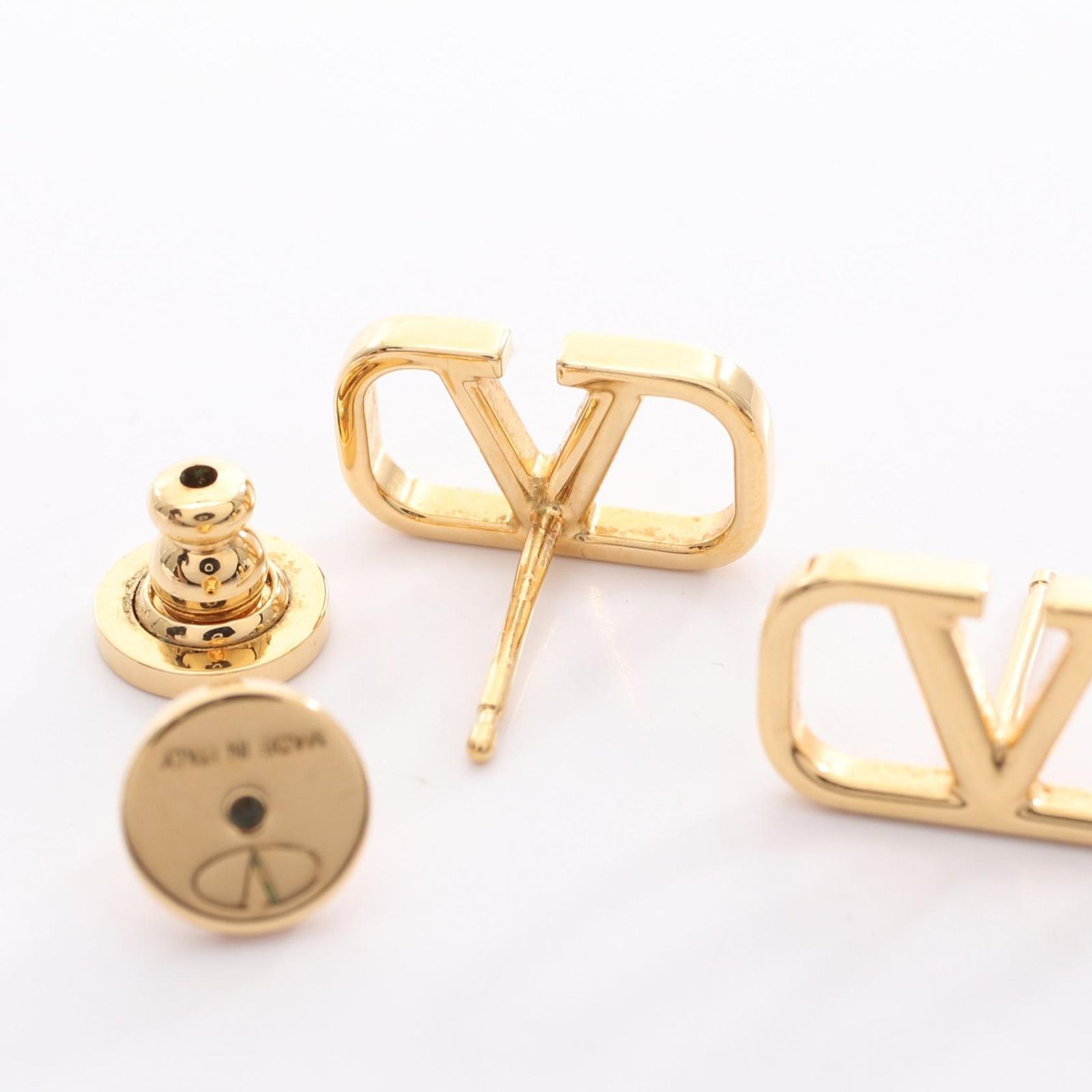 ヴァレンティノ・ガラヴァーニ Valentino Garavani ピアス Vロゴ