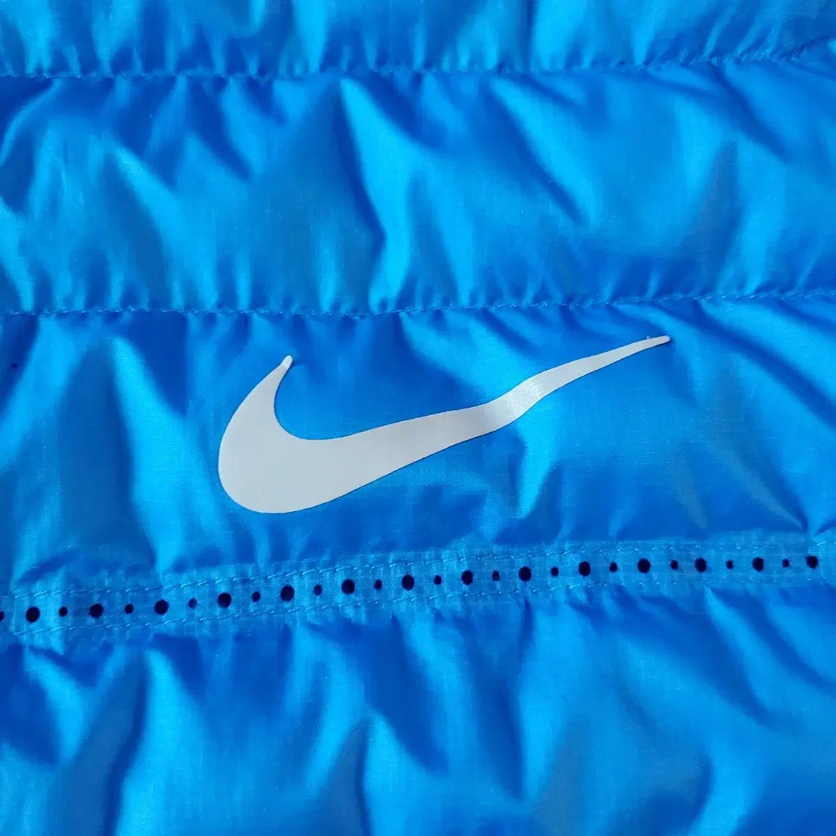 ナイキ エアロロフト ゴルフ ベスト L