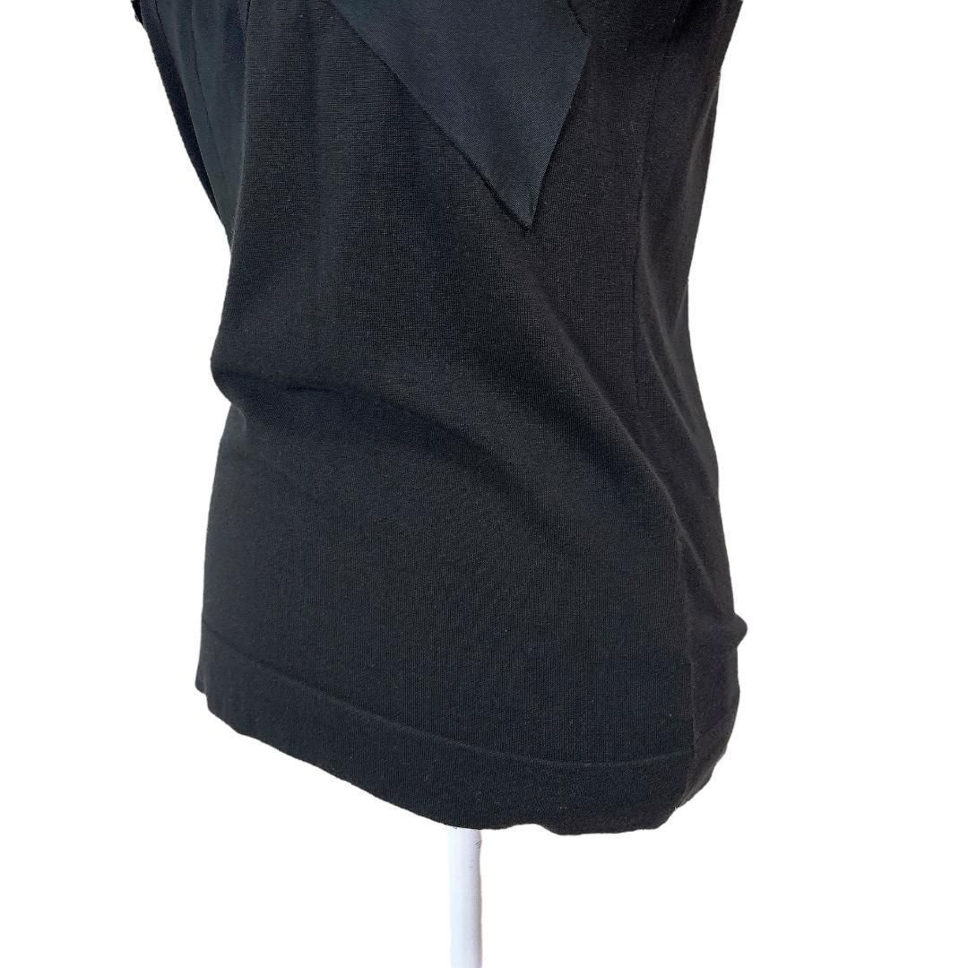 【美品】FOXEY 半袖フロントリボンニット 40 ハーフジップ 無地 ブラック 美品】FOXEY 半袖フロントリボンニット 40 ハーフジップ 無地 ブラック