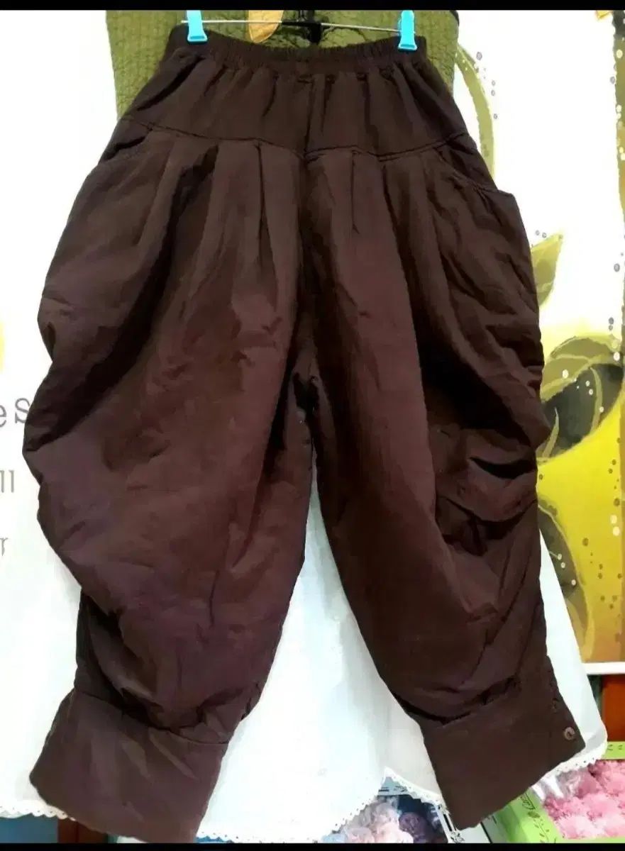 カーヴィーフィット 똥싼바지 スタイル