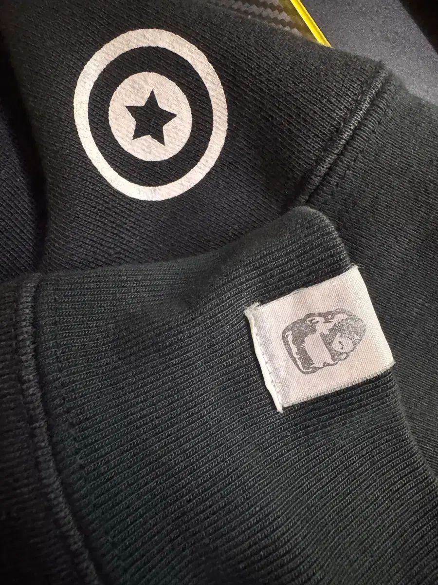 モノパス　シャークん　ポップアップショップ モノパスPOP UP SHOPのグッズ紹介動画です！ 7月いっぱいまでやってる