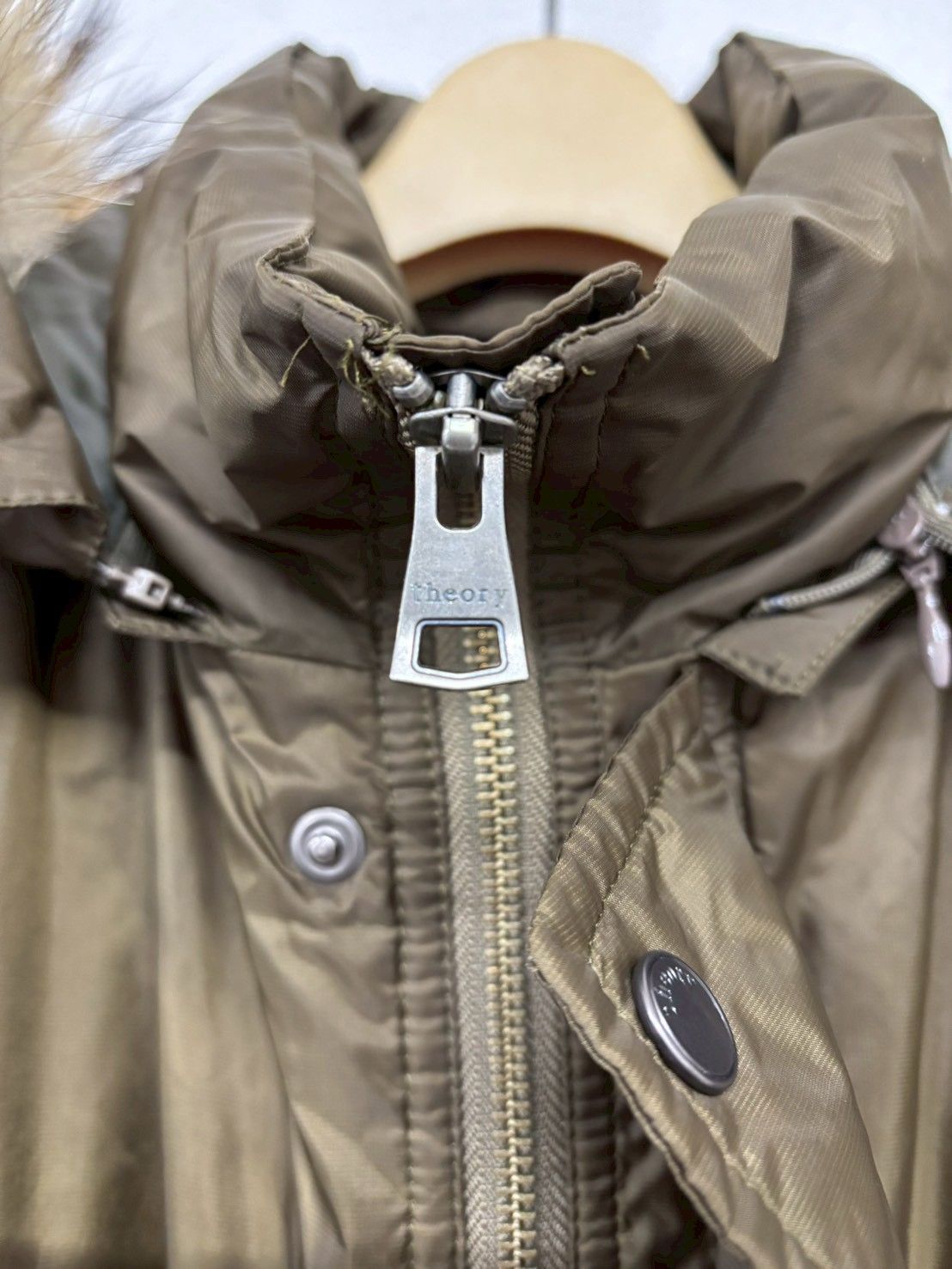 theory セオリー ダウンジャケット ファー付き カーキ 38 ダウン90
