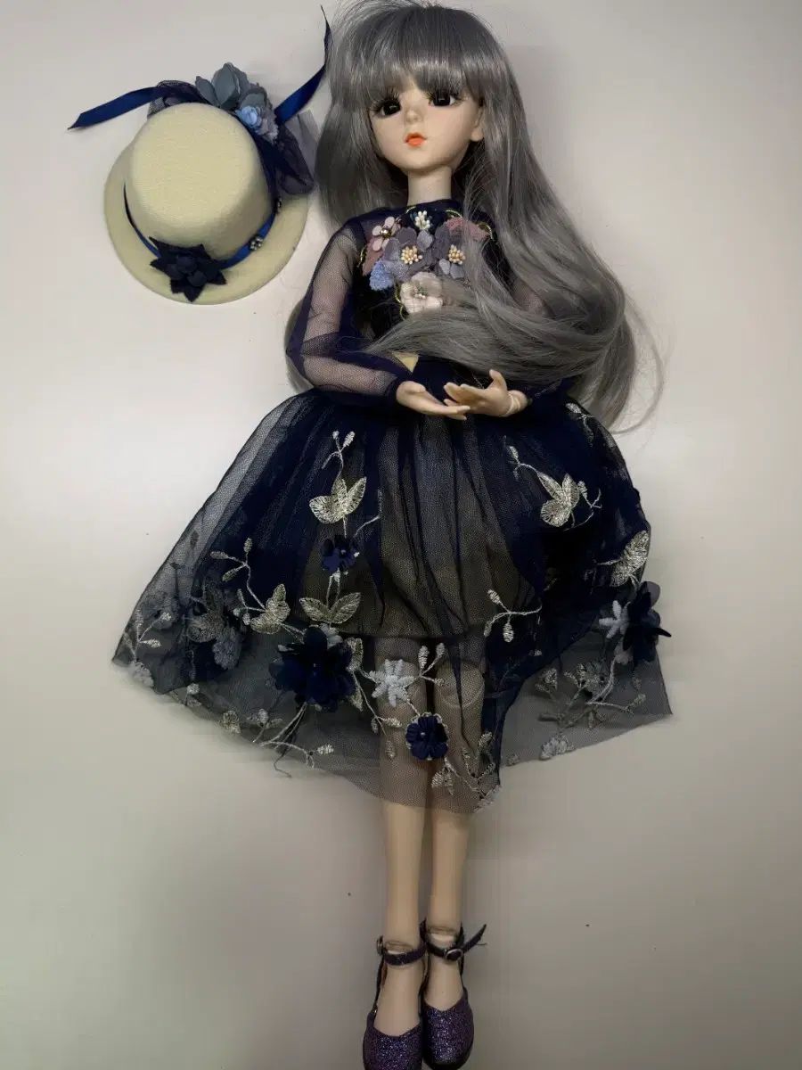 球体関節人形 + 服 セット - メルカリ