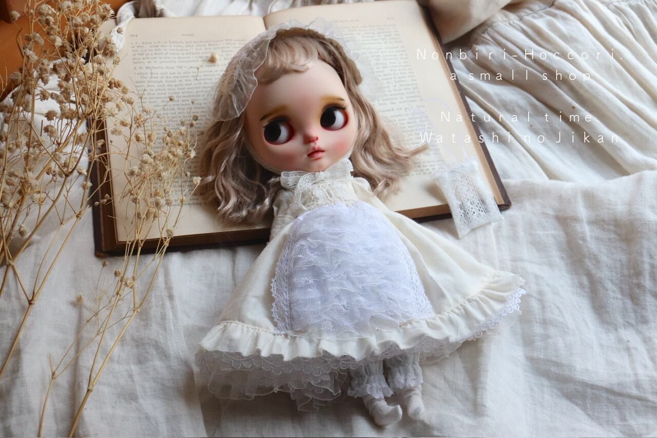 No A 159 ブライス blythe レースのボリュームドレスお洋服set アウトフィット