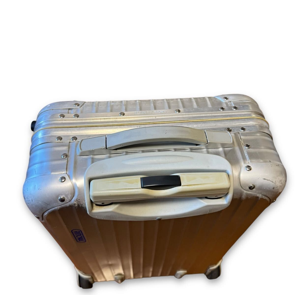 青ロゴ・廃盤品　RIMOWA TOPAS CABIN TROLLEY 32L 青ロゴ・廃盤品 RIMOWA TOPAS CABIN TROLLEY 32L 廃盤RIMOWA TOPAS