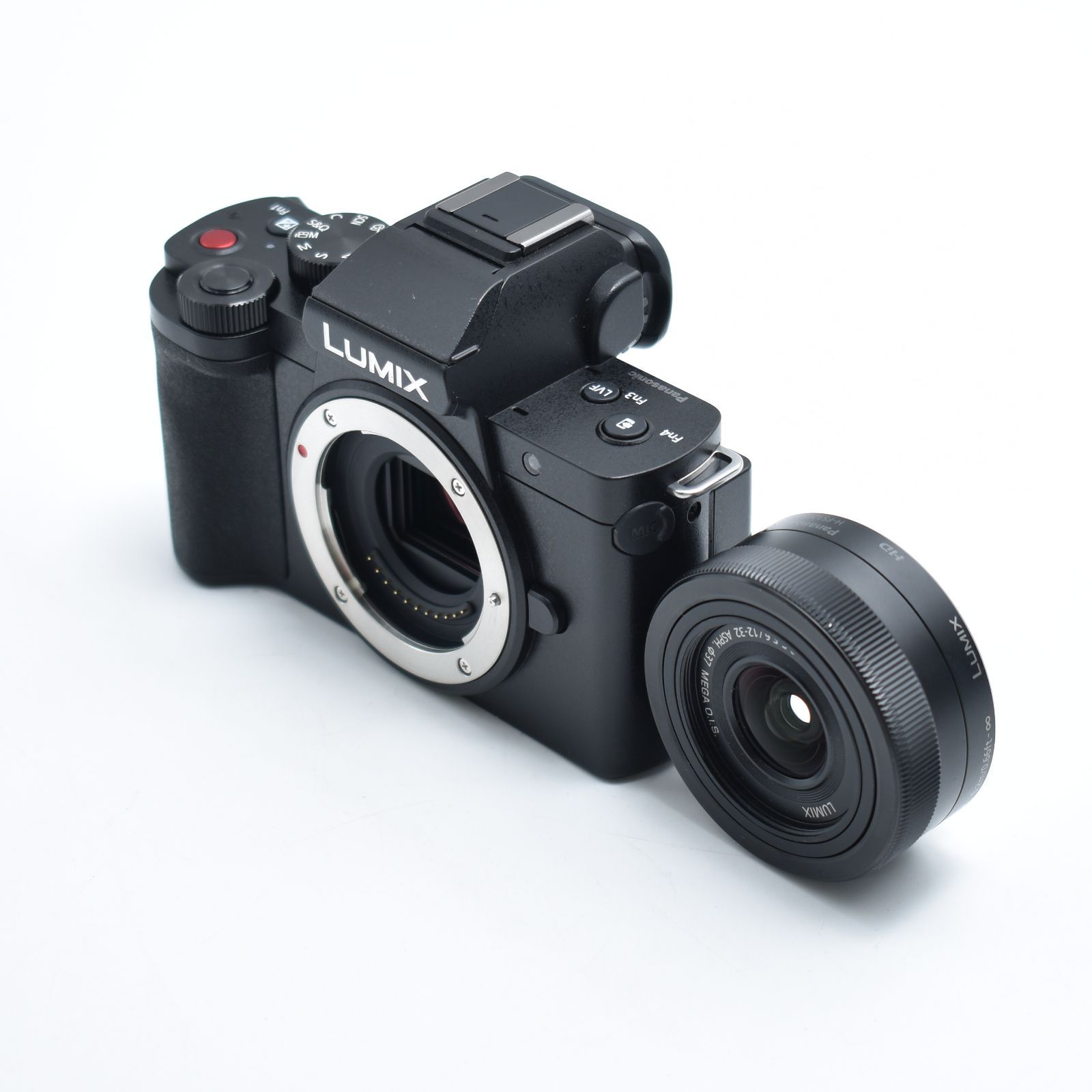 B 10580 パナソニック Vlog ミラーレス一眼カメラ ルミックス G 100 V 標準ズームレンズキット トライポッドグリップ付属 ブラック DC K