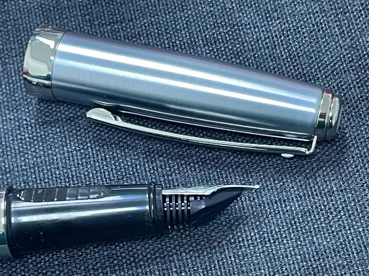 シェーファー 万年筆 プレリュード ストア ステンレス スチール Mニブ