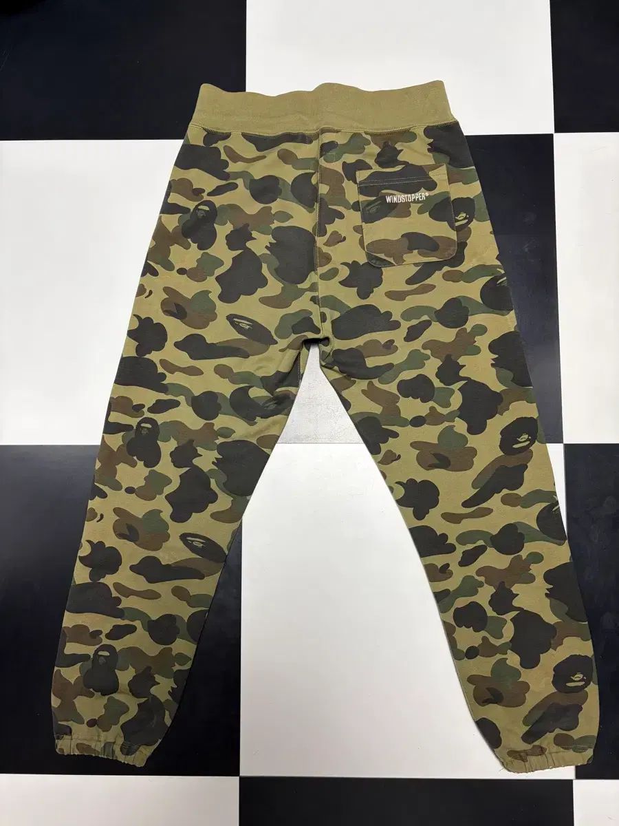 A BATHING APE アベイシングエイプ 1st カモ 迷彩柄 ウィンド