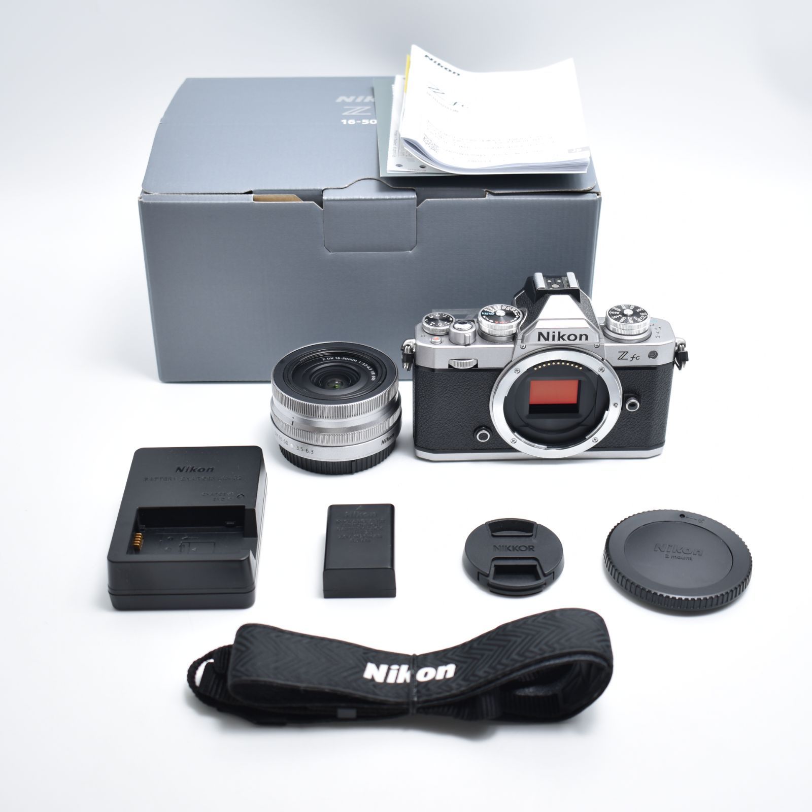 B 10635 Nikon ミラーレス一眼カメラ Z fc レンズキット NIKKOR DX 16-50 mm f 3.5-6.3 VR シルバー 付属 ZfcLK SL
