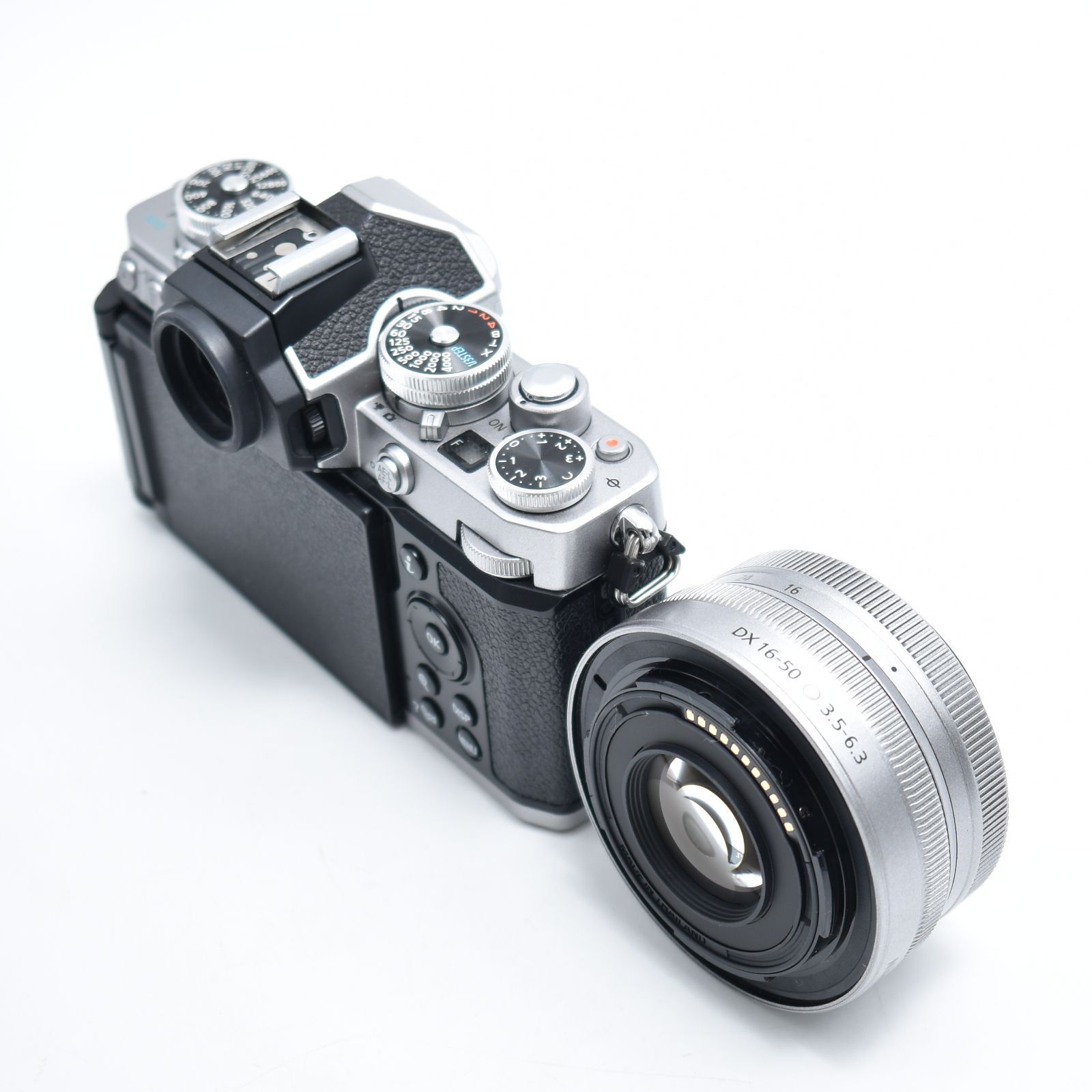 B#10635 Nikon ミラーレス一眼カメラ Z fc レンズキット NIKKOR Z DX