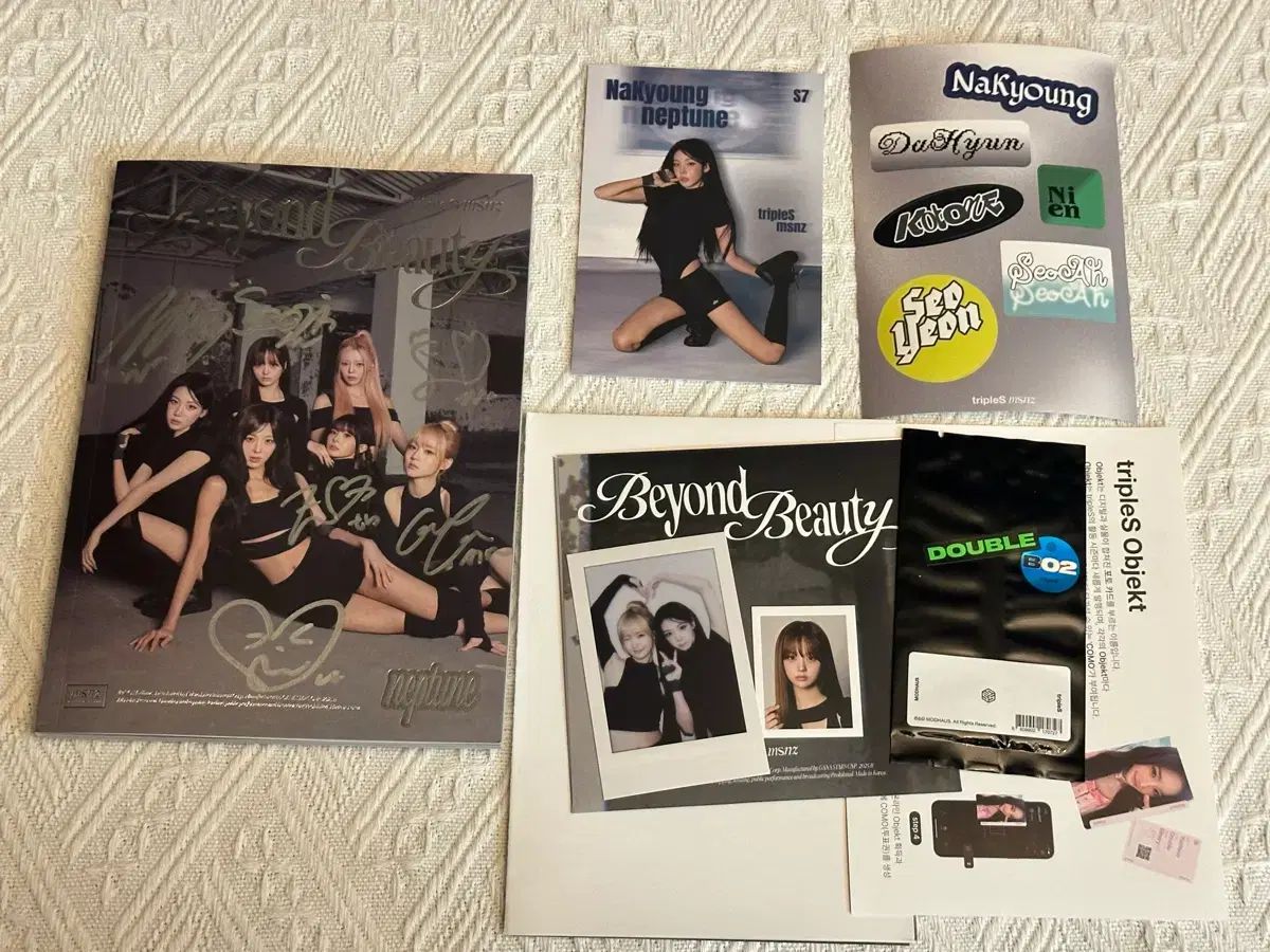 トリプルS msnz 넵튠 小売業者 サイン入り アルバム 楽天市場】tripleS