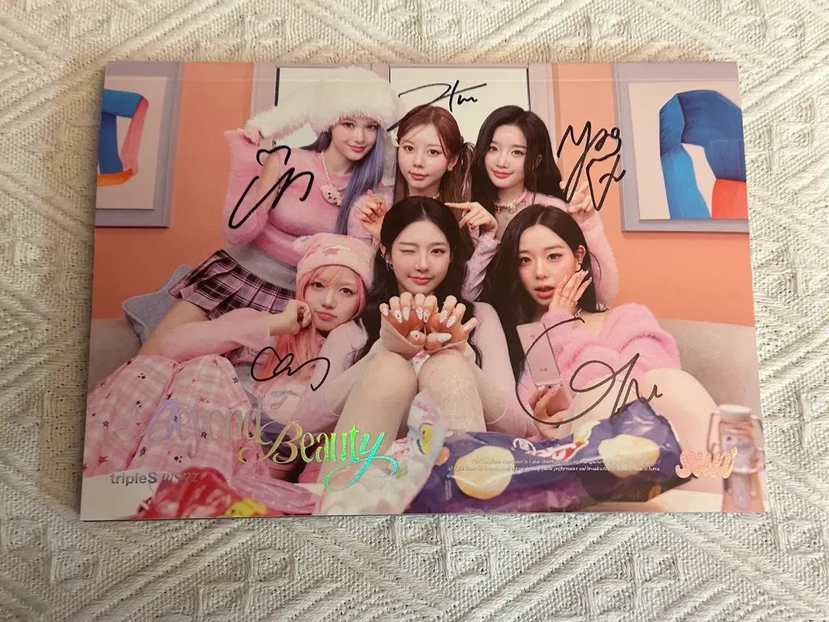 tripleS ∞ サイン Tシャツ tripleS（トリプルエス） SUN サイン入り アルバム 5人 サイン - メルカリ