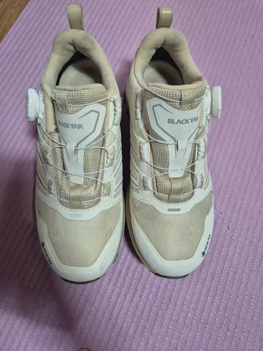BLACK YAK アイユ スニーカー 230