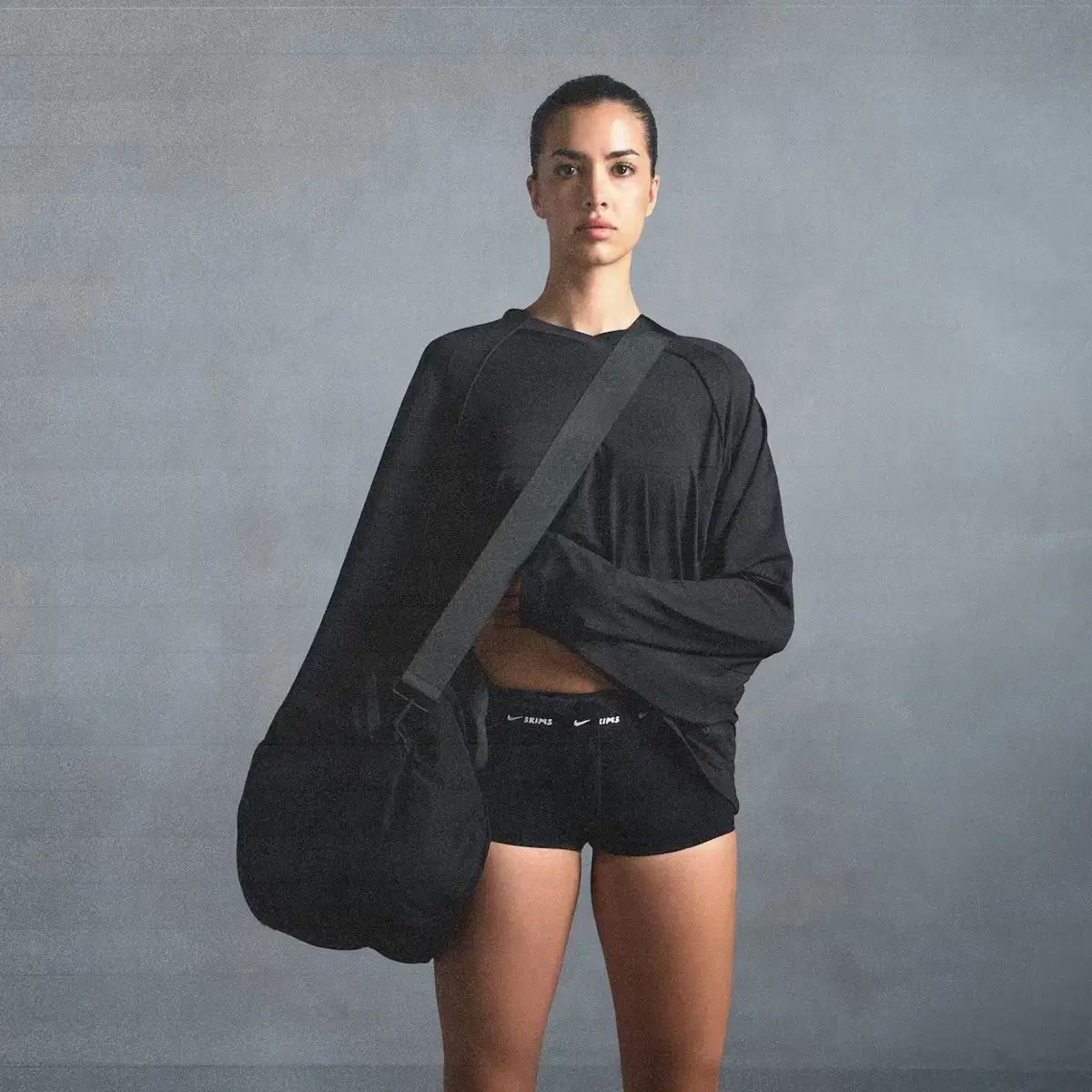 SKIMS スキムス NIKE ナイキ Vネック オーバーサイズ ロングスリーブ トップス