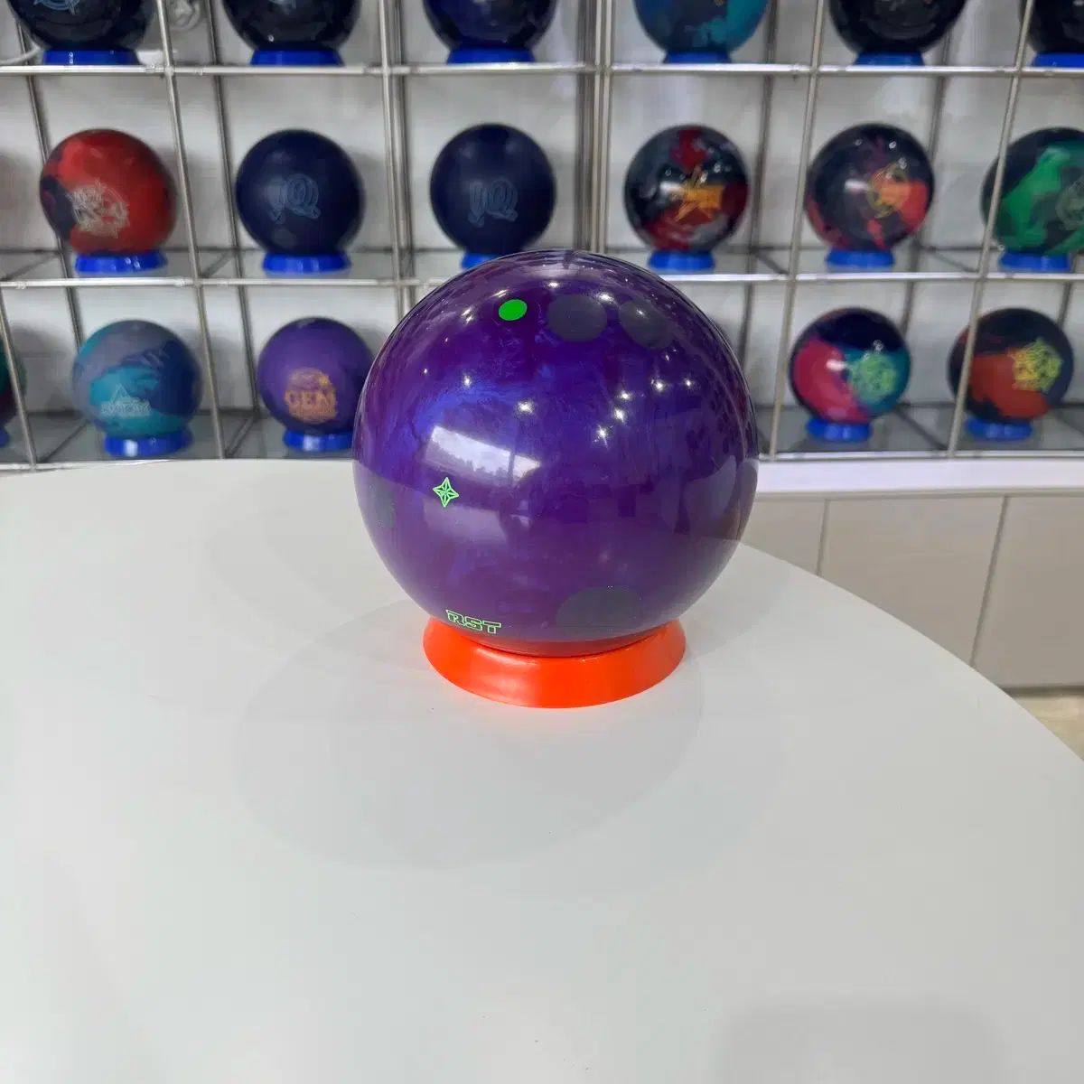 RST X 2 ボーリングボール リースジコウカノウ