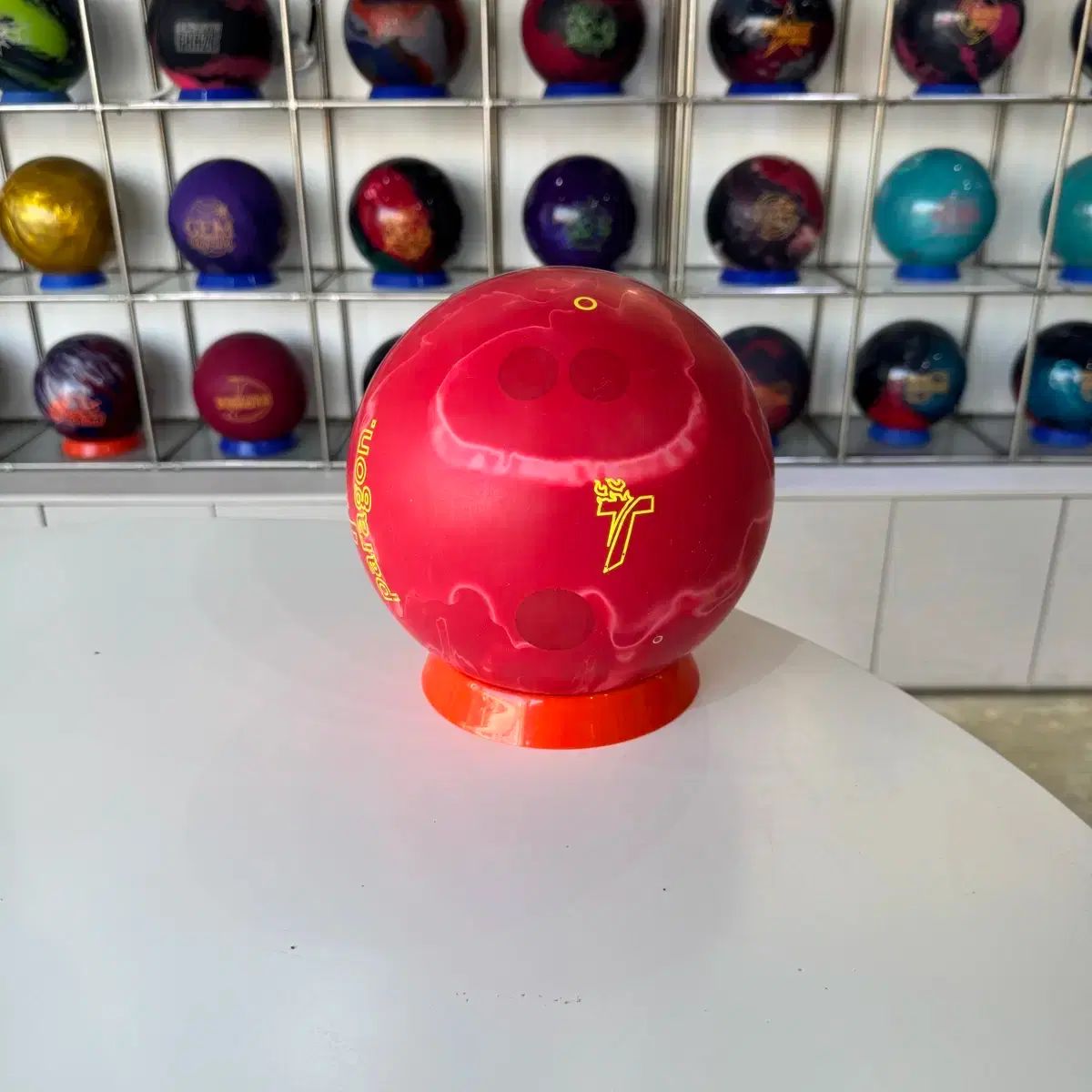 パラゴンレッド ボーリングボール shop取引では対象外 リース지공