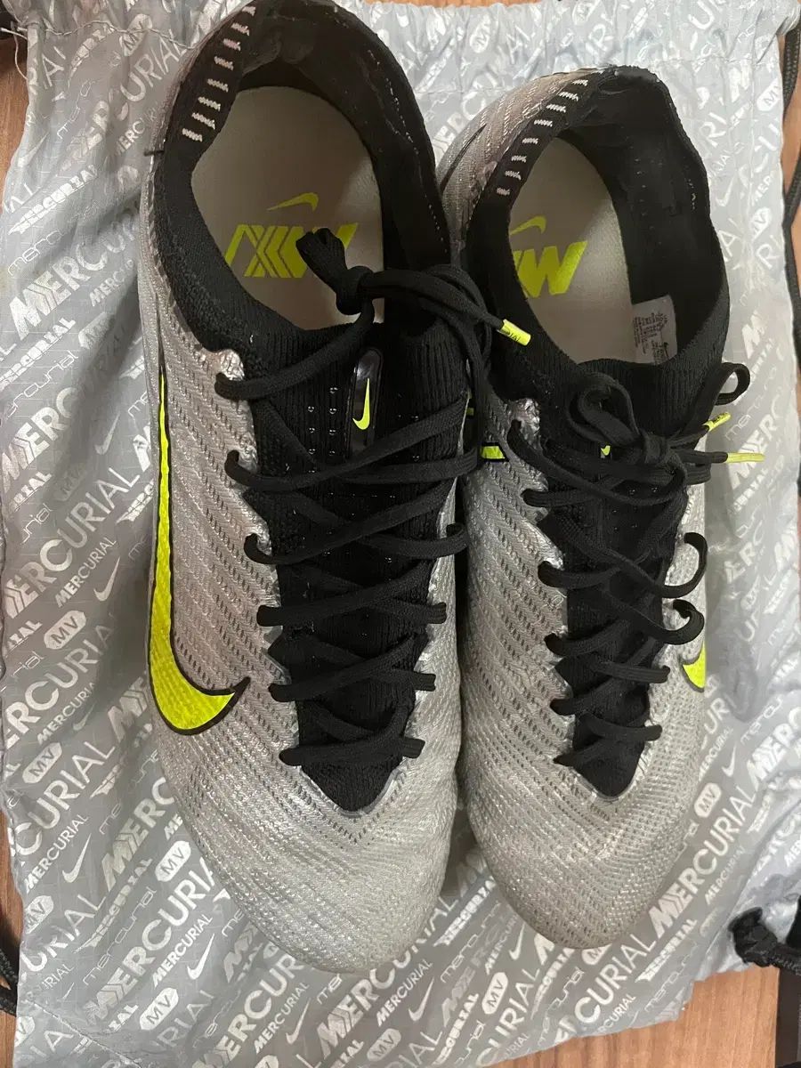 285 NIKE ズーム マーキュリアル ベイパー 15 エリート FG