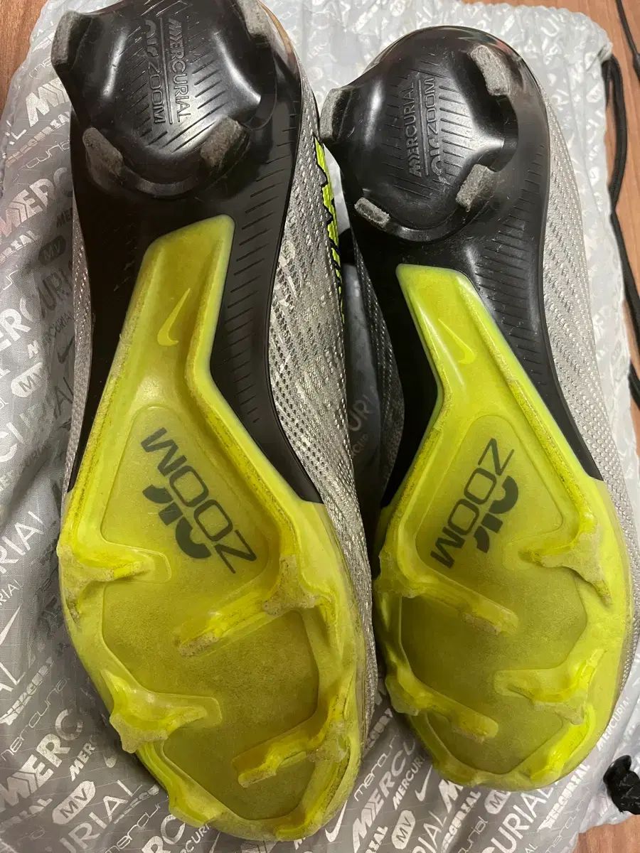 285 NIKE ズーム マーキュリアル ベイパー 15 エリート FG