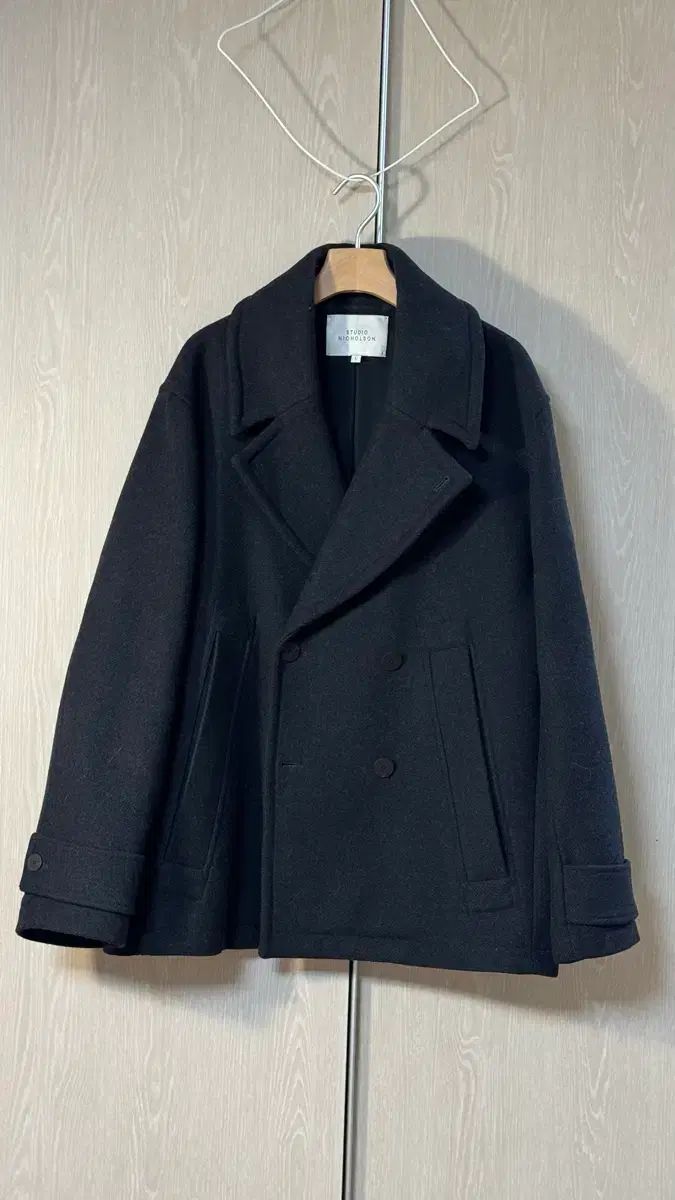 スタジオニコルソン ピーコート L