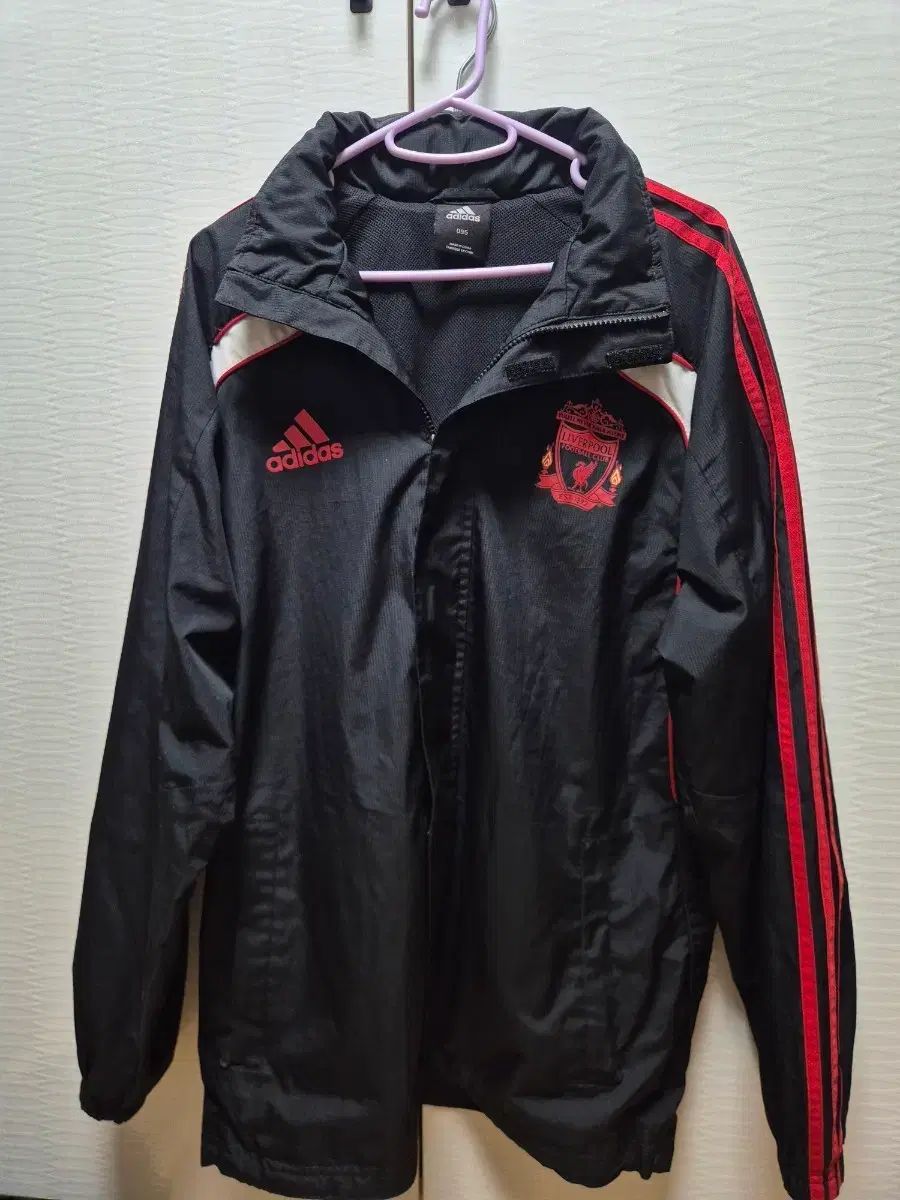 10 11 アディダス リヴァプール ウィンドブレーカー ブラックM