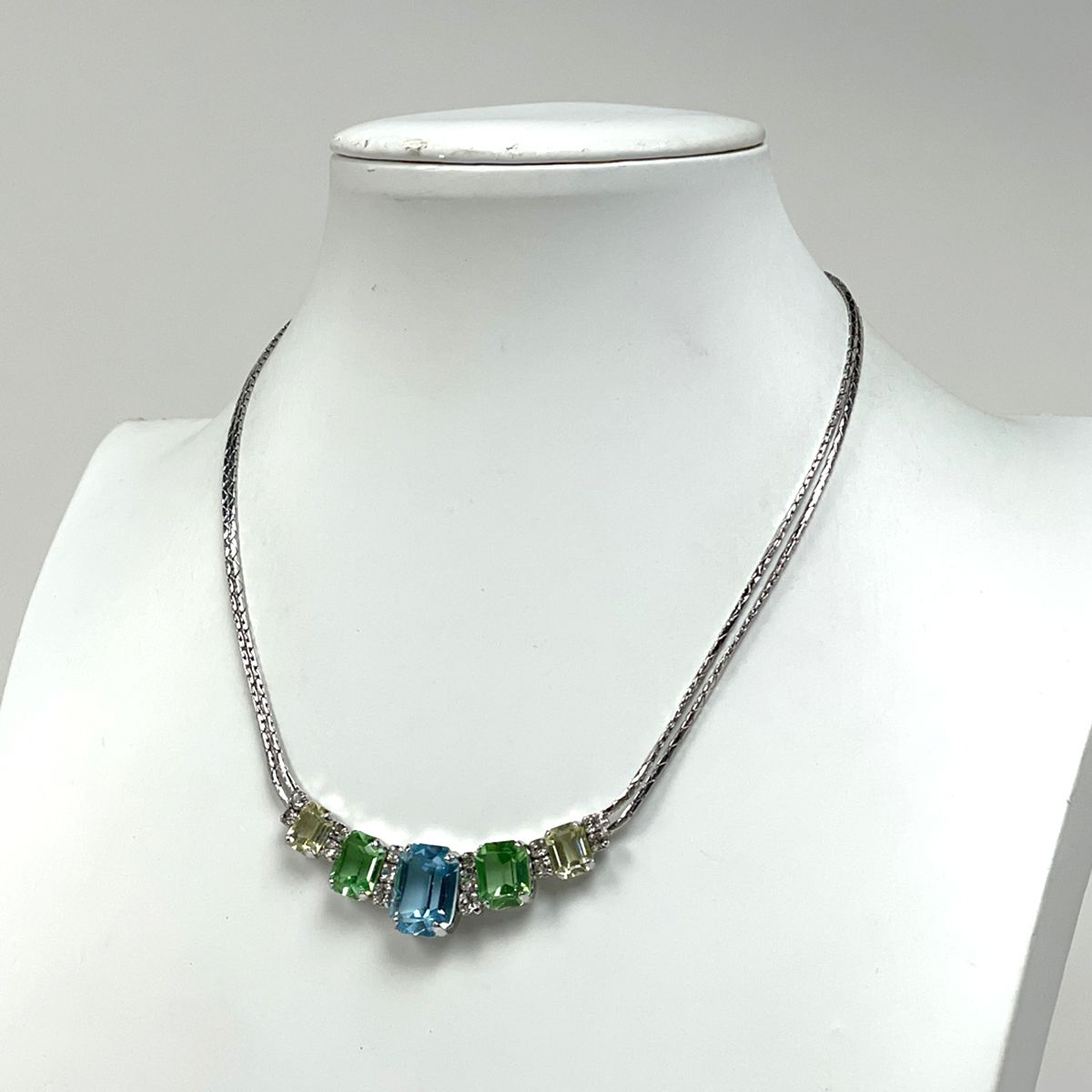 幻　Christian Dior　ビーズ　ストーン　マルチカラー　ネックレス Vintage Christian Dior Multi Colored Stone Gold Tone Necklace