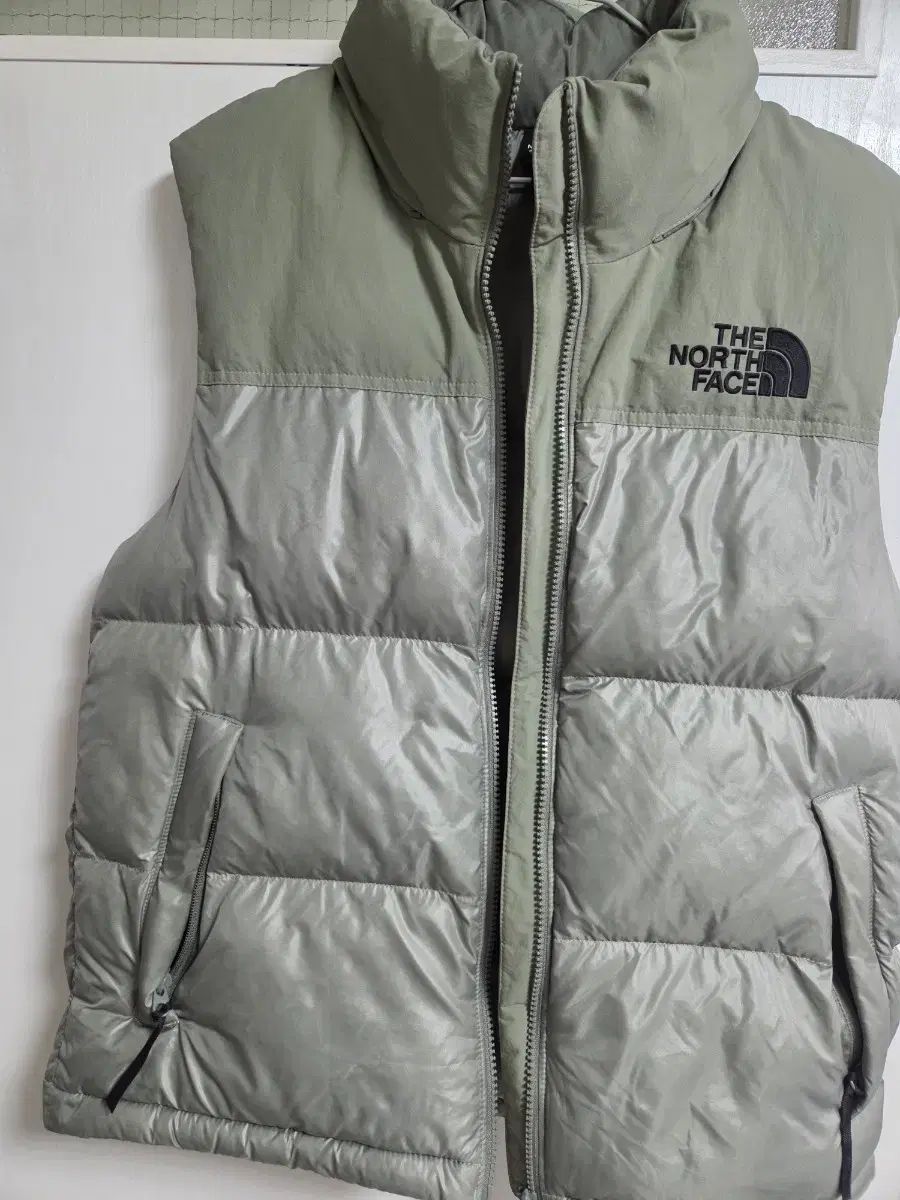 THE NORTH FACE ザノースフェイス ヌプシ ダウンベスト オンボール ベスト カーキ