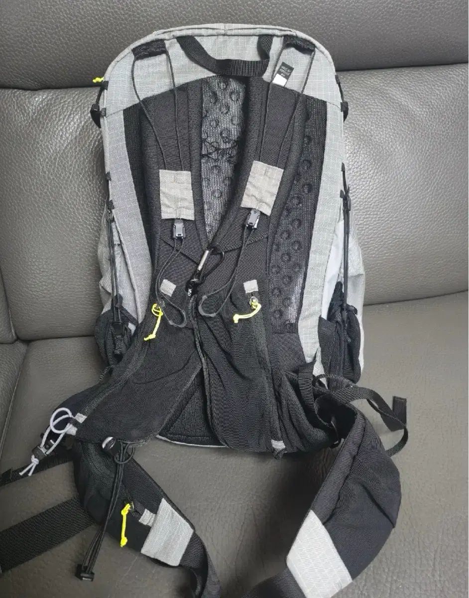 ARC TERYX アークテリクス Aerios 30 バックパック グレー