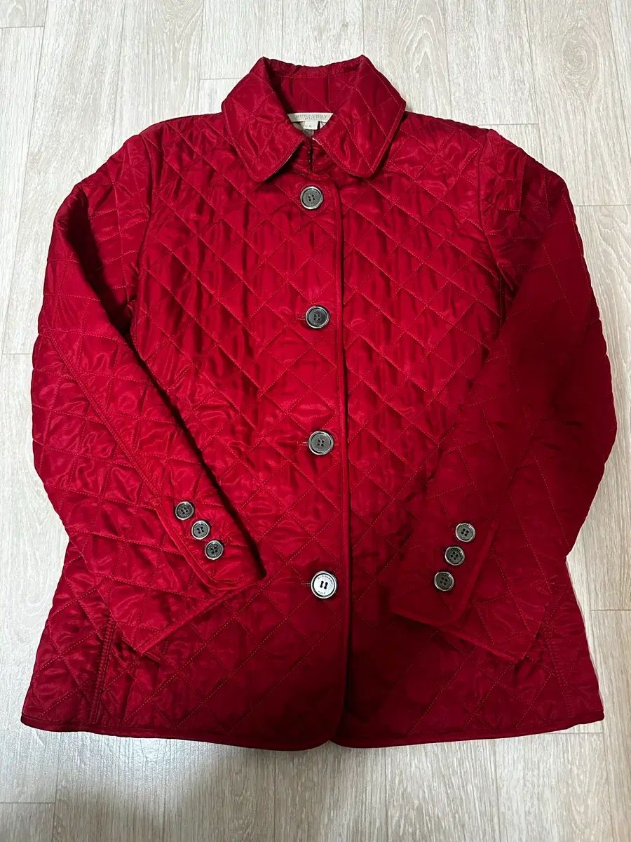 バーバリー キルティング ダウン ジャケット レッド sサイズ