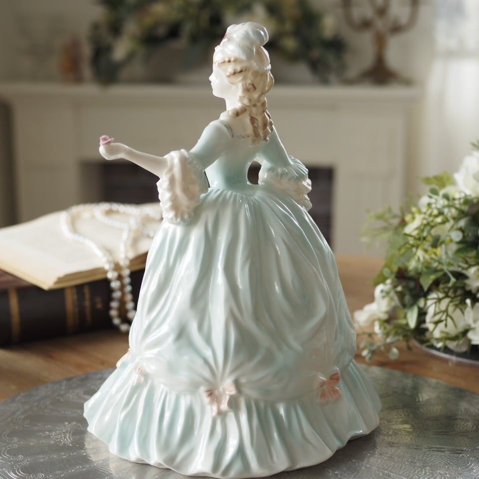 英国コールポート フィギュリン