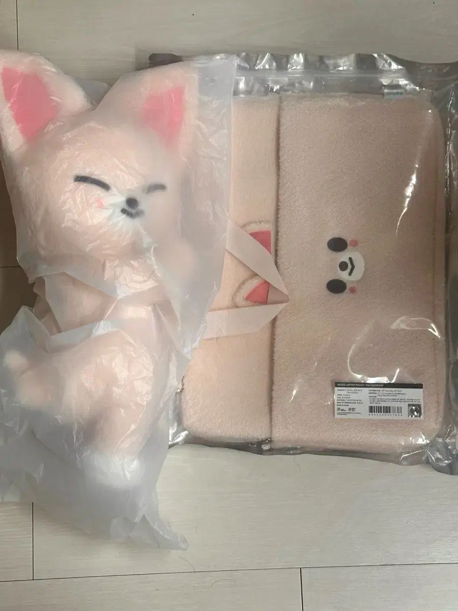 SKZOO FoxI Ny PLUSH クロスバッグ ノートバッグ セット