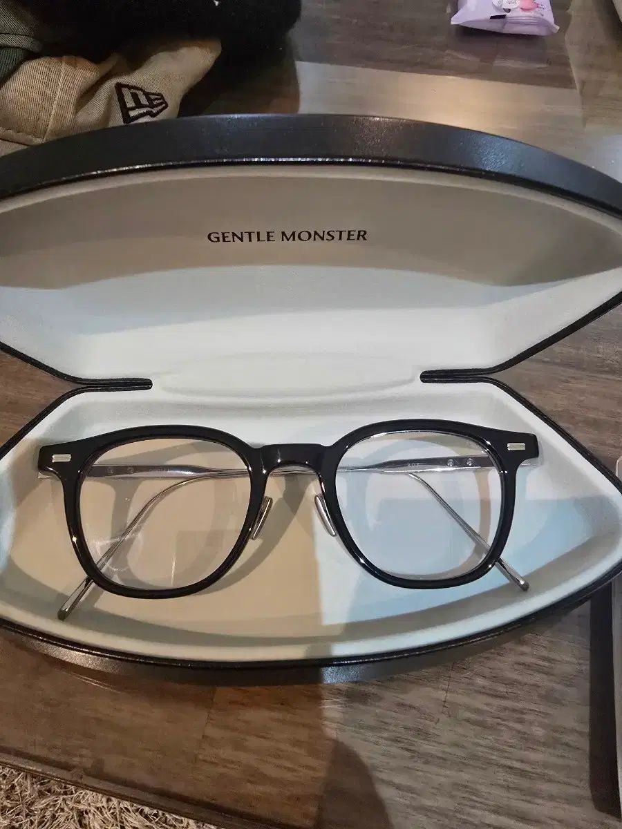 GENTLE MONSTER ジェントルモンスター ROB 01