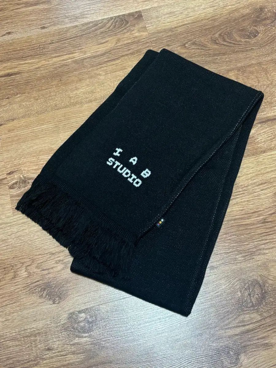 IAB STUDIO マフラー ブラック