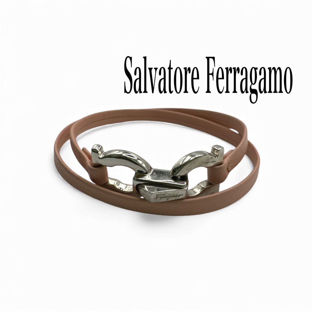 新品Salvatore Ferragamoレザー/ガンチーニ2重巻きブレスレット 新品Salvatore Ferragamoレザー/ガンチーニ2重巻きブレスレット