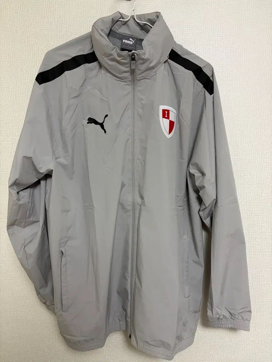 釜山アイパーク PUMA トレーナー ウィンドブレーカー XL タグ0