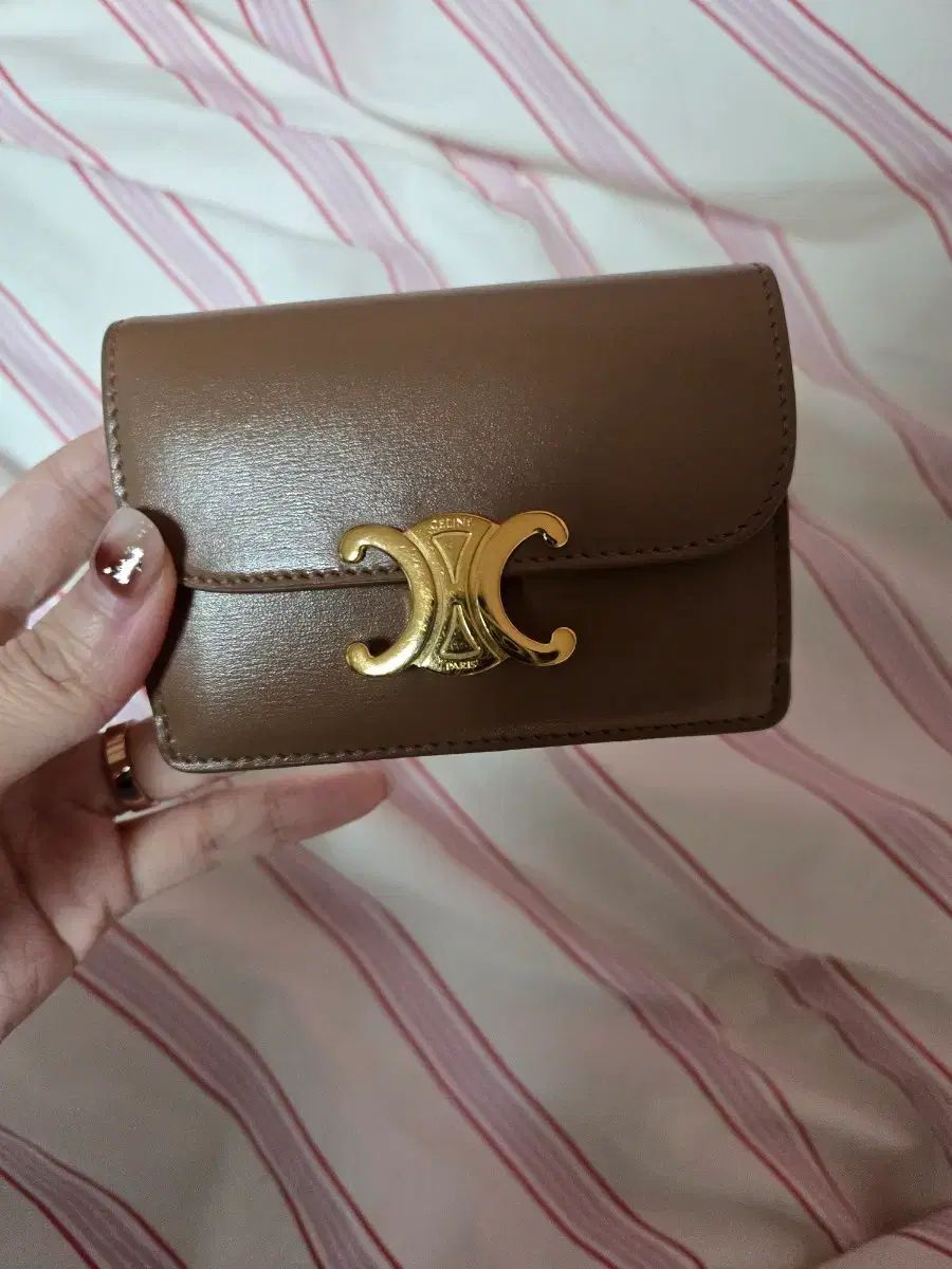 Celine トリオンフ カードウォレット ブラウン
