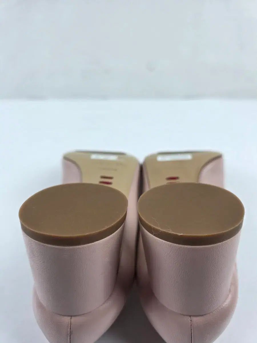 ピンク ローファー