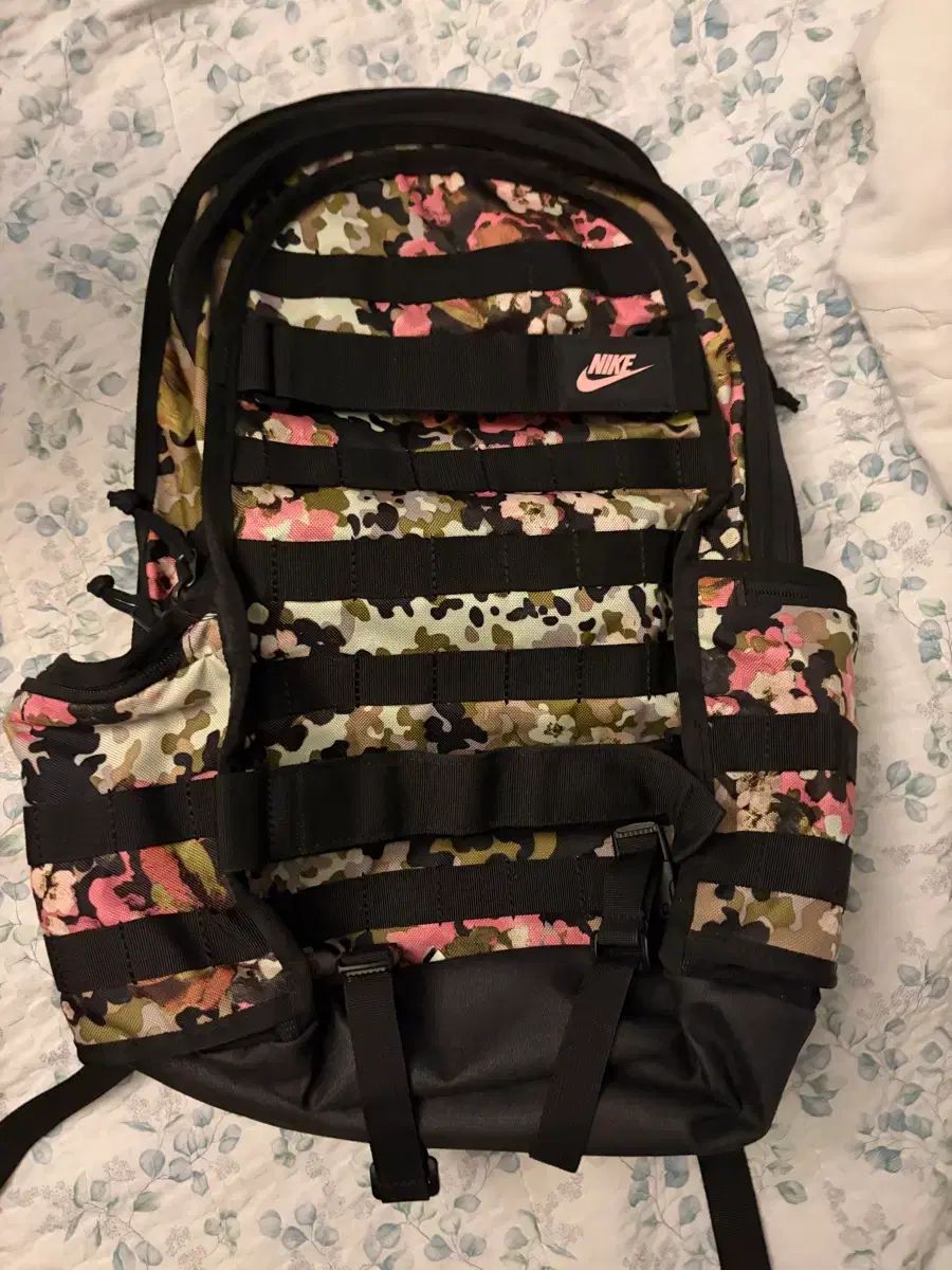 ナイキ RPM フラワー カモ パータン バックパック
