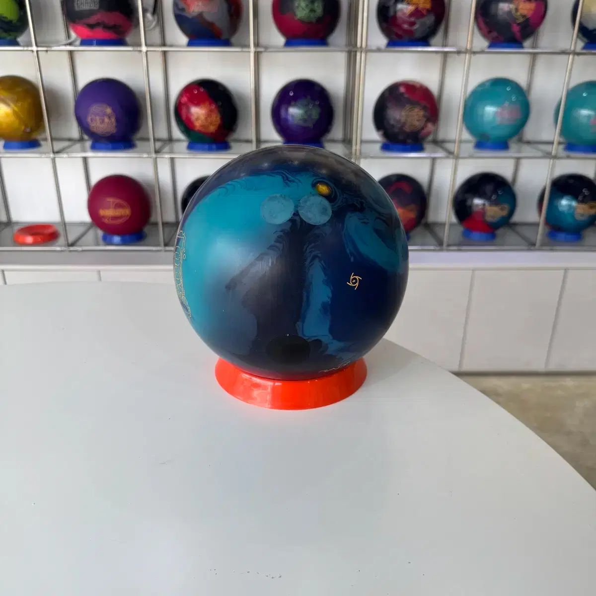 コード 300 ボーリングボール リースジコウカノウ