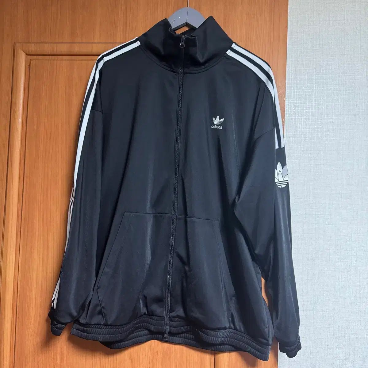 adidas トレフォイル トラックジャージ ブラック 2 XL